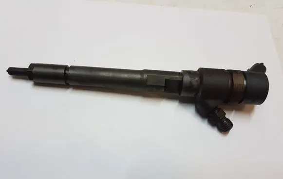 Hyundai Tucson LM Fuel injector 0445110258 3380027400