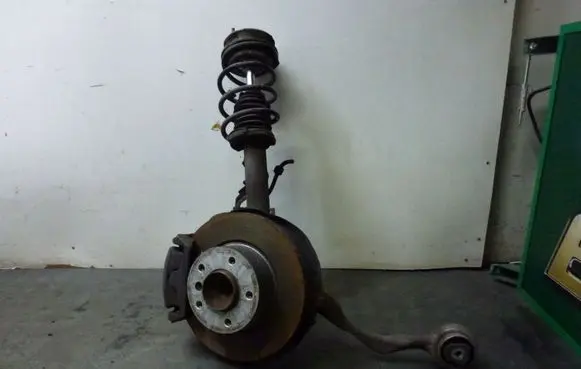 BMW 1 E81 E87 Front wheel hub spindle knuckle