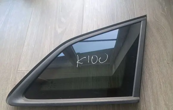 Skoda Enyaq iV Rear side window 5LG845298