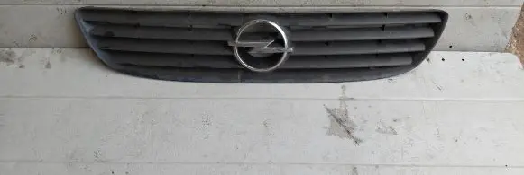 Opel Zafira A Front grill