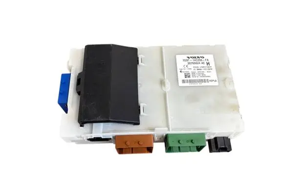 Volvo XC70 Fuse module 7G9T14C256FA 30765624AE 3659AF01125TP