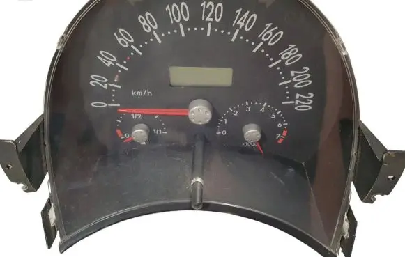 Volkswagen New Beetle Speedometer (instrument cluster) 1C0920800C
