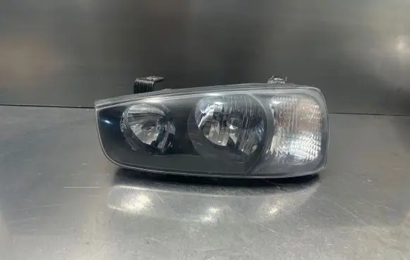 Hyundai Elantra Headlight/headlamp 921012dxxx