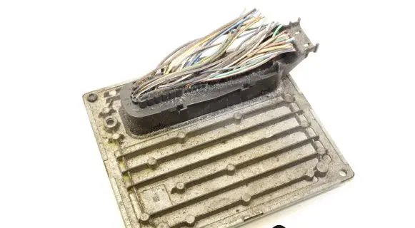 Ford Focus Engine control unit/module 4M5112A650HF