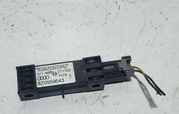 Audi A2 Airbag deployment crash/impact sensor 8Z0959643 271100 0230Z03VZSRZ