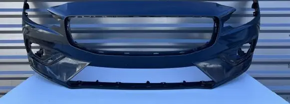 Volvo V60 Front bumper 31690589 AEK3 111A