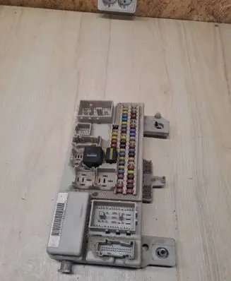 Ford Focus C-MAX Fuse module 3M5T14014