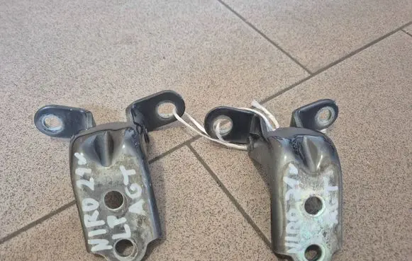 KIA Niro Front door hinge set