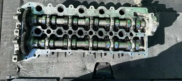 Volvo XC90 Engine head 8692577002 8692577