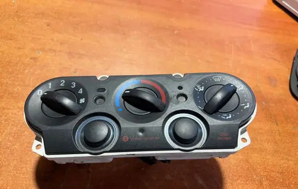 Ford Fiesta Climate control unit 2S6H18549BD