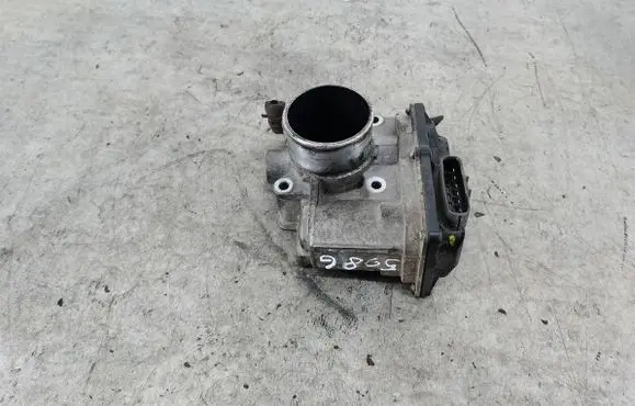 Mazda 5 Throttle body valve RF7J136B0C