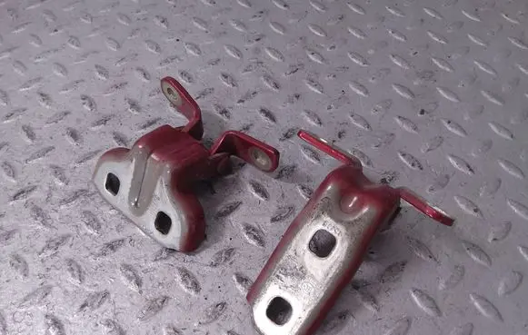 Rear door hinge set