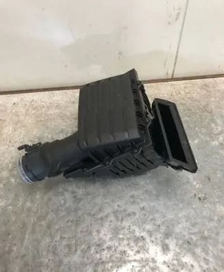 Volkswagen Tiguan Air filter box 5QF129601K 2Q0129618