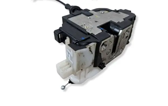 KIA Ceed Front door lock 