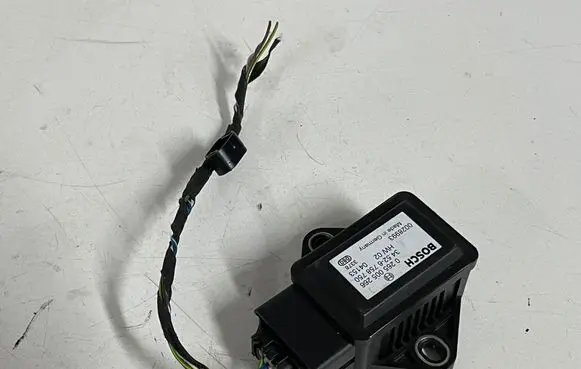 BMW 5 E60 E61 ESP acceleration yaw rate sensor 34526758750 6758750