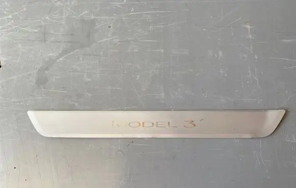 Tesla Model 3 Front sill trim cover 109084400C