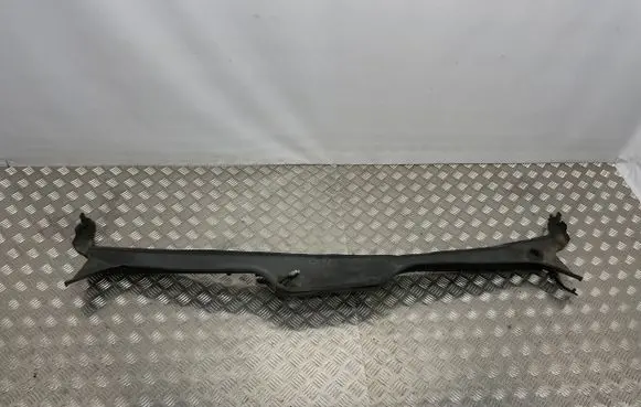 BMW 7 E65 E66 Wiper trim 7065284
