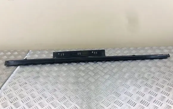 Mercedes-Benz R W251 Front sill trim cover A2516800035