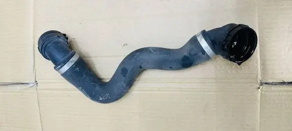 Mercedes-Benz C W205 Engine coolant pipe/hose A2055017484