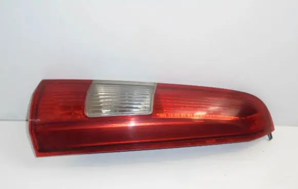 Volvo V70 Rear/tail lights 9154494