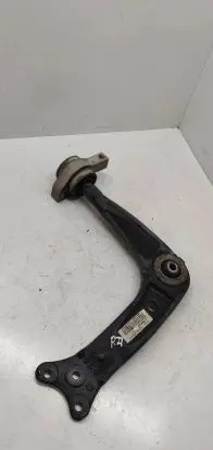 Peugeot 508 RXH Front lower control arm/wishbone