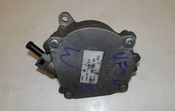 Honda Civic IX Vacuum pump 82740