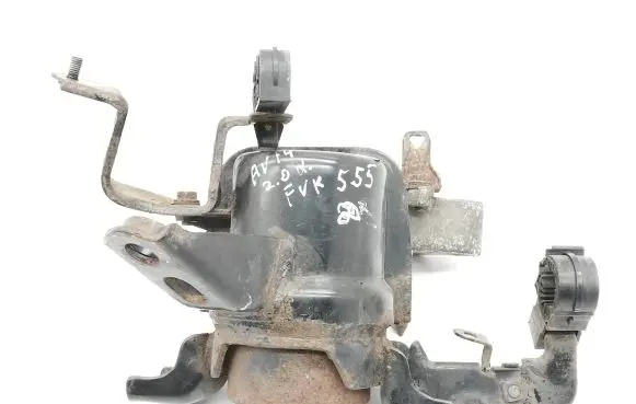 Toyota Avensis T270 Engine mount bracket