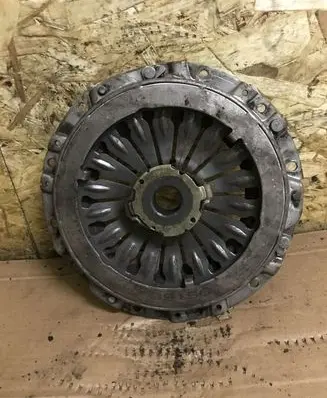 Hyundai Trajet Pressure plate 