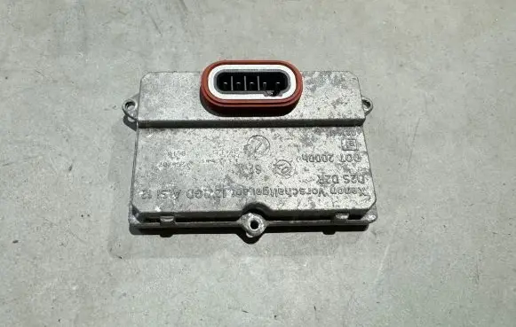 Headlight ballast module Xenon