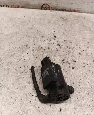 Toyota Corolla Verso E121 Windscreen/windshield washer pump 8533044010
