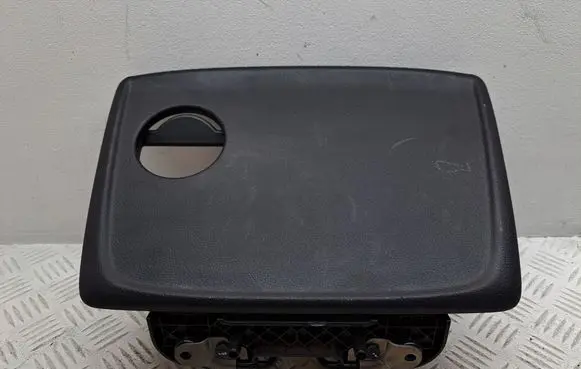 Toyota Verso Folding tray 780600F010B0