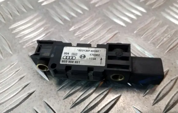 Audi A4 S4 B6 8E 8H Airbag deployment crash/impact sensor 8E0959651