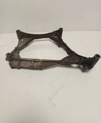 Volkswagen Transporter - Caravelle T5 Engine mounting bracket 04l145160f