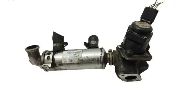 Citroen C2 EGR valve cooler 9651902380 VP1U3H9P445AE V29007306