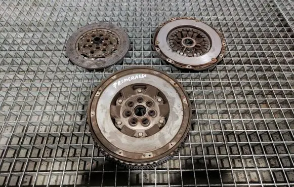 Nissan Primera Clutch set kit F0300