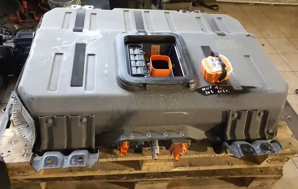 Chrysler Pacifica Hybrid / electric car battery 68429967AD