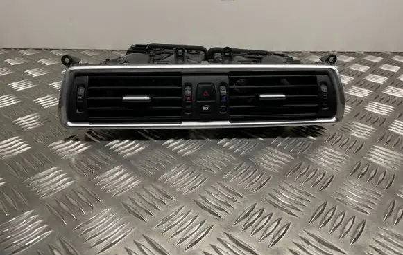 BMW 5 GT F07 Dash center air vent grill 9142593