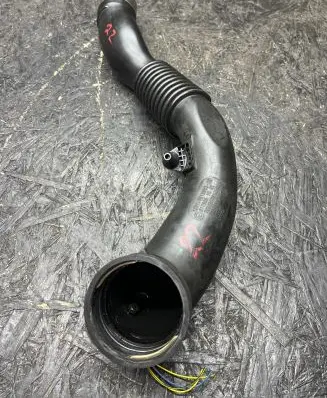 BMW 1 F20 F21 Intercooler hose/pipe 7615963 51750610AT 70523078