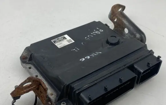 Toyota Prius+ (ZVW40) Engine control unit/module 8966147361 2755003260