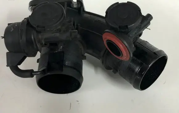 Citroen C4 I Picasso Throttle valve 9684269380
