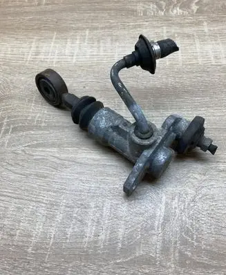 Audi A4 S4 B5 8D Clutch master cylinder 8D1721401