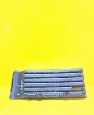 Skoda Fabia Mk1 (6Y) Front bumper lower grill 6Y0853665