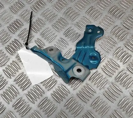 BMW 2 F44 Fender mounting bracket 7450387