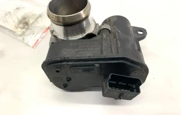 Opel Combo E Engine shut-off valve 9842936880