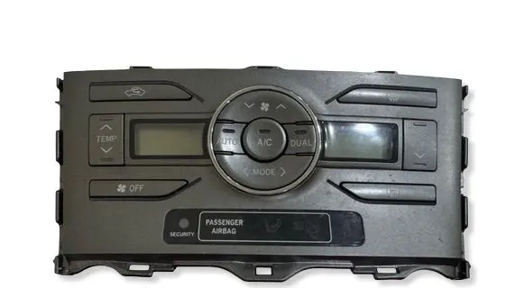 Toyota Auris 150 Climate control unit 5590002220B 8A1561101H1CA