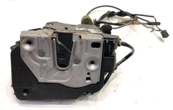 Mercedes-Benz E W211 Front door lock 