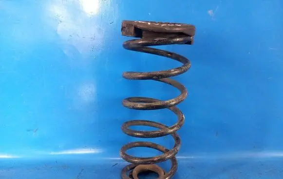 KIA Soul Rear coil spring 55330B2330