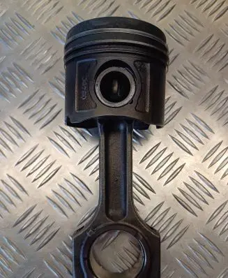 BMW X3 E83 Piston with connecting rod 0840C