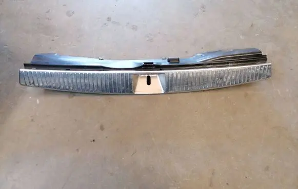 Mercedes-Benz C W204 Trunk/boot sill cover protection A2046906541