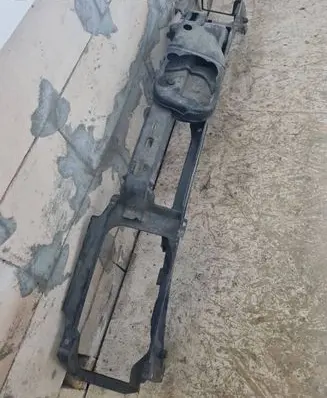 Volkswagen PASSAT B3 Radiator support slam panel